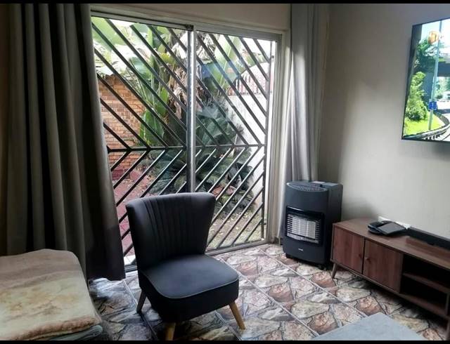 2 BEDROOM APARTMENT FOR SALE IN LINDHAVEN